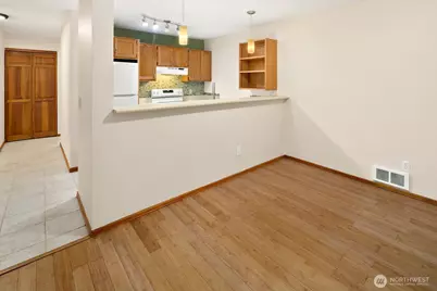 5844 NE 75th Street #A102, Seattle, WA 98115 - Photo 10