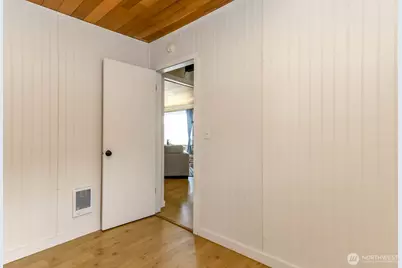 11415 Larson Road, Anderson Island, WA 98303 - Photo 14