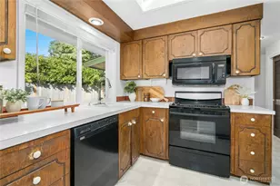 2045 173rd Ave NE, Redmond, WA 98052 - Photo 10