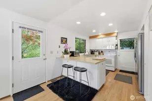 500 West LK Sammamish Pkwy NE, Bellevue, WA 98008 - Photo 12