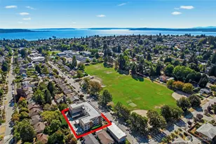 2858 32nd Ave W, Seattle, WA 98199 - Photo 2