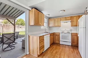 128 S Western Ave, Wenatchee, WA 98801 - Photo 12