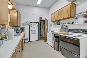 930 Trosper Road SW, Tumwater, WA 98512 - Photo 32