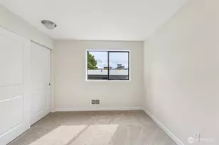 8816 Nesbit Ave N, Seattle, WA 98103 - Photo 22