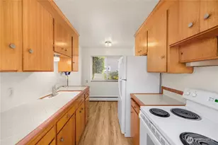 2822 14th Ave W, Seattle, WA 98119 - Photo 12