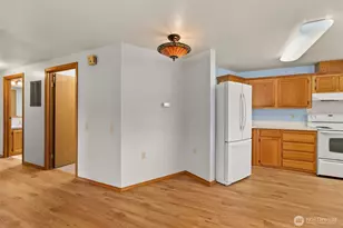 109 Longfellow Ln, Centralia, WA 98531 - Photo 8