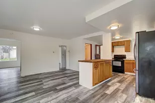 601 Cowlitz Way, Kelso, WA 98626 - Photo 4