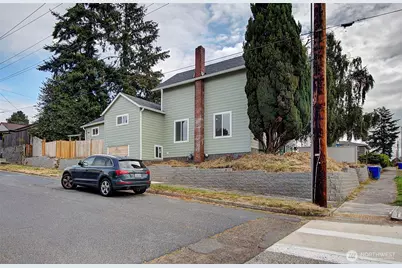601 Cowlitz Way, Kelso, WA 98626 - Photo 2