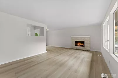 5819 172nd Place SW, Lynnwood, WA 98037 - Photo 4