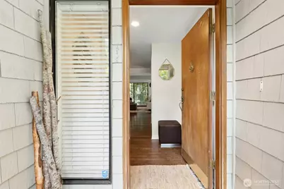 3927 108th Avenue NE #A102, Bellevue, WA 98004 - Photo 2