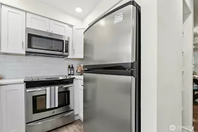 3927 108th Avenue NE #A102, Bellevue, WA 98004 - Photo 8