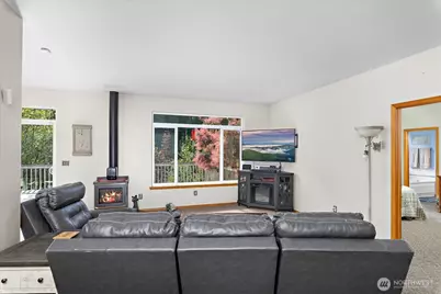 6131 152nd Avenue NE, Lake Stevens, WA 98258 - Photo 8