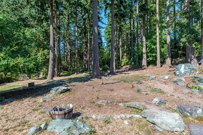 2439 Loerland Lane, Oak Harbor, WA 98277 - Photo 36