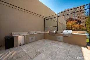 1301 Spring St, Seattle, WA 98104 - Photo 26