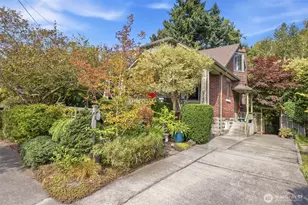 6545 Fauntleroy Wy SW, Seattle, WA 98136 - Photo 2