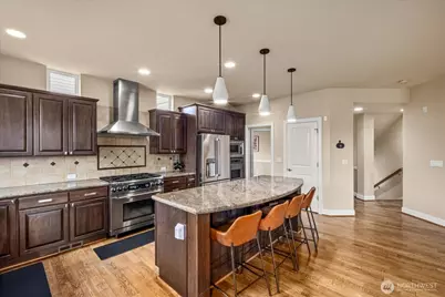 215 Ilwaco Place SE, Renton, WA 98059 - Photo 14
