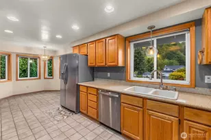 3203 Woodland Dr SW, Tumwater, WA 98512 - Photo 8