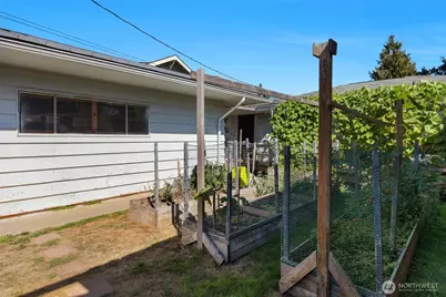 1516 Rainier Avenue, Everett, WA 98201 - Photo 26