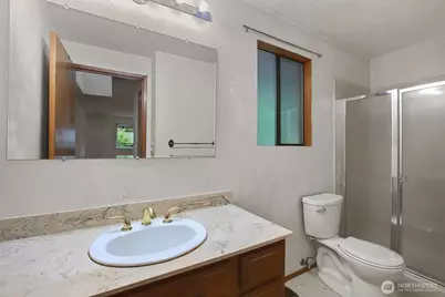 19217 46th Avenue NE, Lake Forest Park, WA 98155 - Photo 22