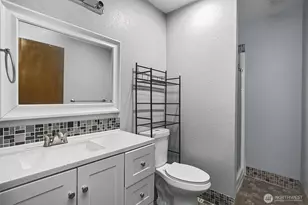 19217 46th Ave NE, Lake Forest Park, WA 98155 - Photo 28