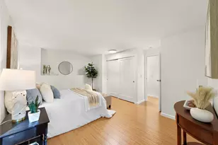 22721 NE 12th Pl, Sammamish, WA 98074 - Photo 18