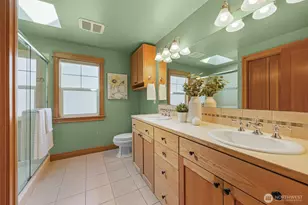 15741 Dayton Ave N, Shoreline, WA 98133 - Photo 22