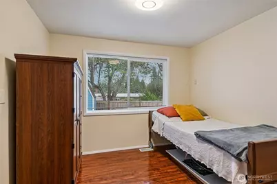 7032 122nd Avenue SE, Newcastle, WA 98056 - Photo 18