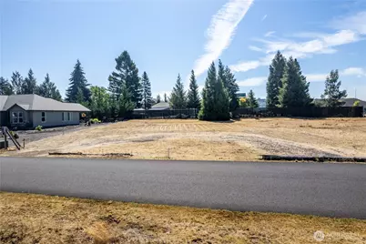 211 Columbia Point Road, Longview, WA 98632 - Photo 2