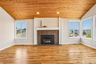 955 2nd St, Mukilteo, WA 98275 - Photo 8