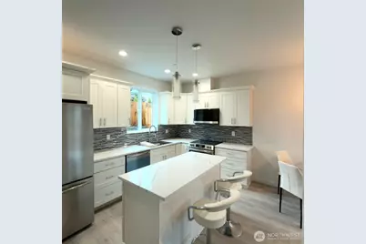 648 B SW 139th Street, Burien, WA 98166 - Photo 6