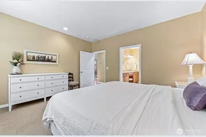 12026 Big Leaf Way NE, Redmond, WA 98053 - Photo 16