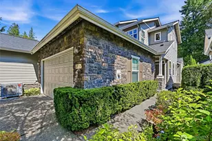 12026 Big Leaf Way NE, Redmond, WA 98053 - Photo 2