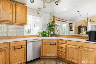 2209 Conniston Way, Oak Harbor, WA 98277 - Photo 14