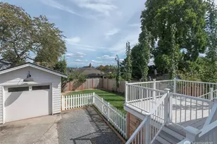 3820 Burke Ave N, Seattle, WA 98103 - Photo 4