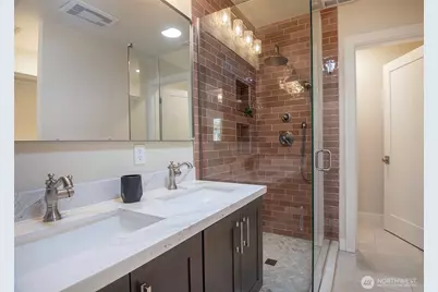 3820 Burke Avenue N, Seattle, WA 98103 - Photo 22