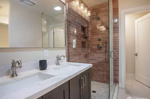 3820 Burke Ave N, Seattle, WA 98103 - Photo 22