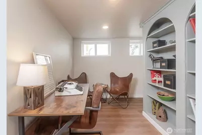 3820 Burke Avenue N, Seattle, WA 98103 - Photo 26