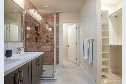 3820 Burke Avenue N, Seattle, WA 98103 - Photo 20