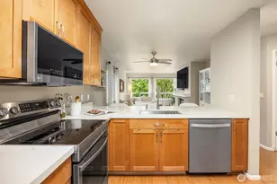 605 5th St, Kirkland, WA 98033 - Photo 6