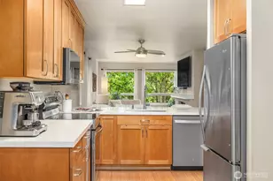 605 5th St, Kirkland, WA 98033 - Photo 8