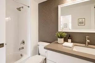 712 E Denny Way, Seattle, WA 98122 - Photo 8