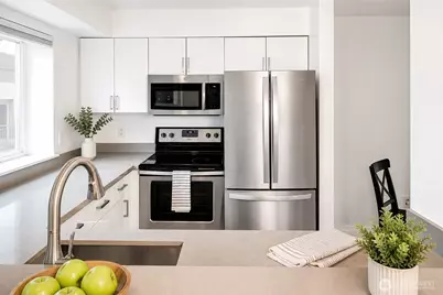 712 E Denny Way #502, Seattle, WA 98122 - Photo 4