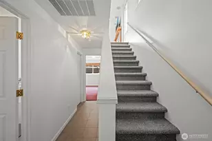5243 40th Ave NE, Seattle, WA 98105 - Photo 30
