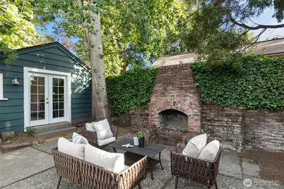 3226 30th Avenue W, Seattle, WA 98199 - Photo 24