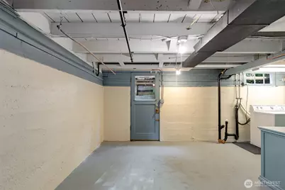 3226 30th Avenue W, Seattle, WA 98199 - Photo 22
