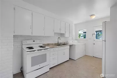 228 24th Avenue, Longview, WA 98632 - Photo 8