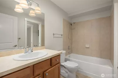 8816 Nesbit Avenue N #104, Seattle, WA 98103 - Photo 12