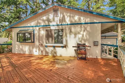 385 Glengarry Drive, Camano Island, WA 98282 - Photo 8