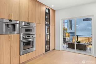 9535 Dayton Ave N, Seattle, WA 98103 - Photo 10