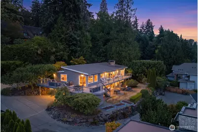 6924 96th Avenue SE, Mercer Island, WA 98040 - Photo 1